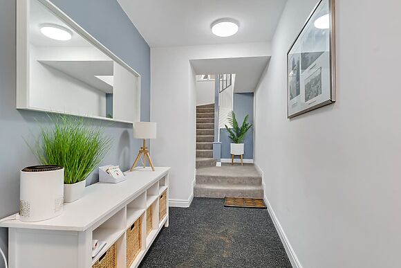 Island Leaf Apartment