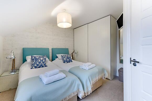 7 Seafield - Upper Deck