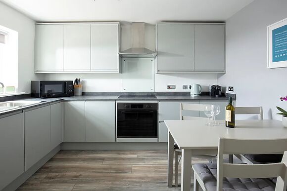1 Wesley Mews