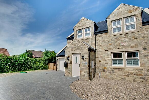 4 Brindles Manse