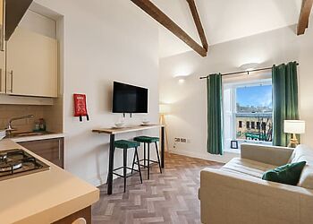 Island Leaf Apartment