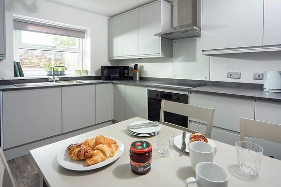 1 Wesley Mews