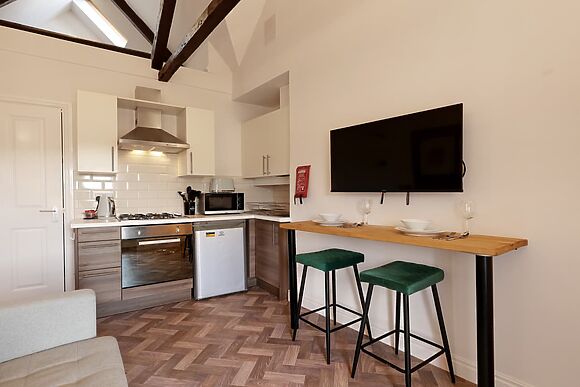 Island Leaf Apartment